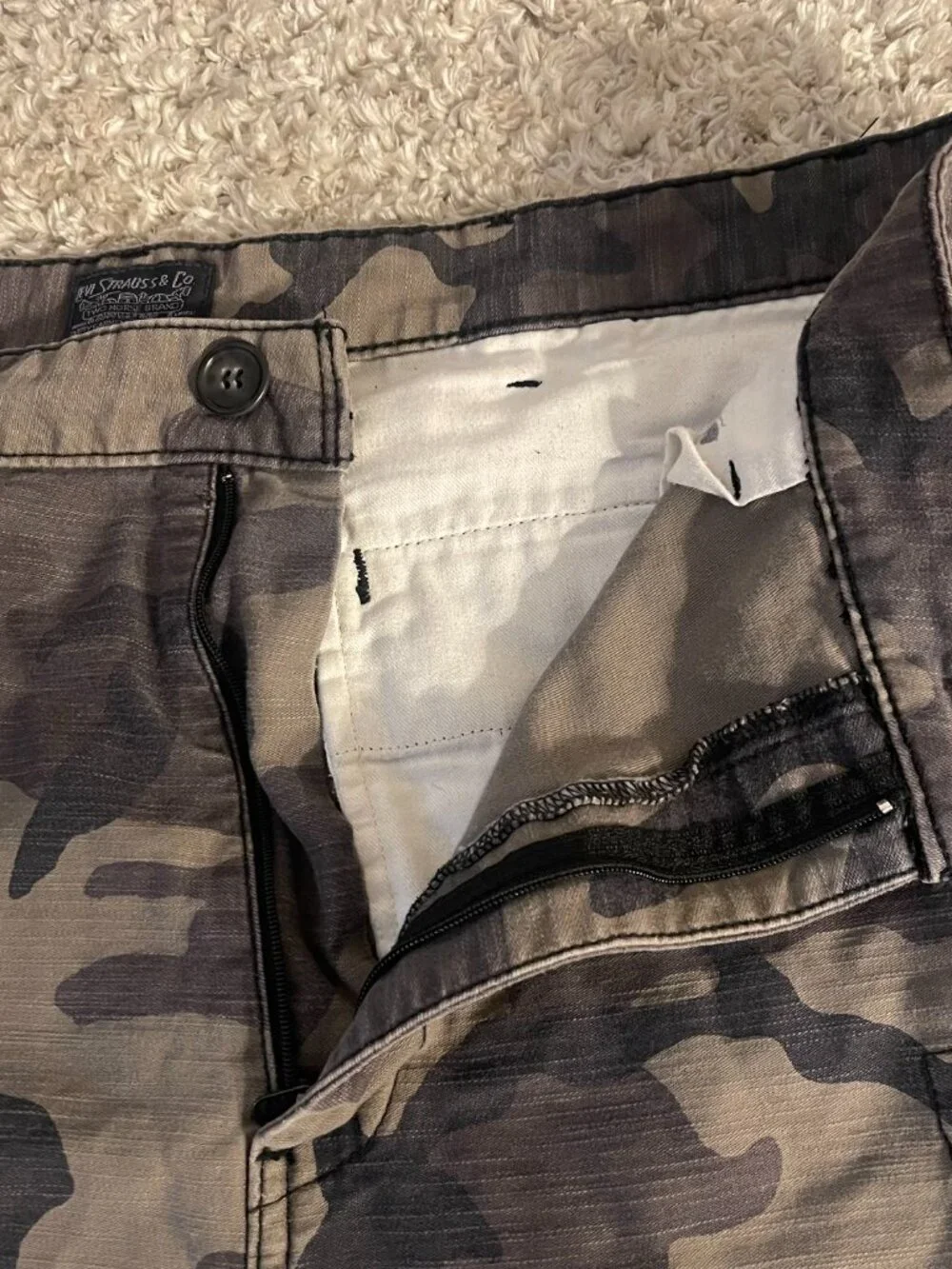 Levi’s Camo Cargo Shorts Mens 36 Camouflage Utility